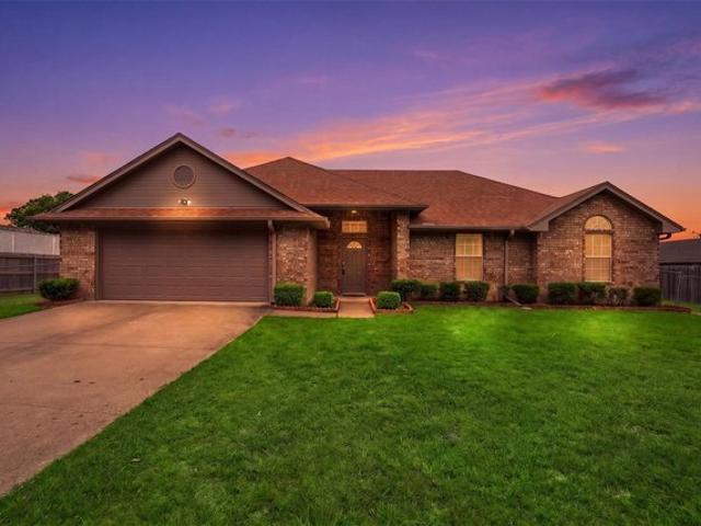 House for sale in Ellis, Texas