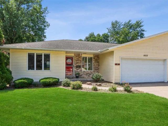 Condo for sale in Williamsburg, Iowa