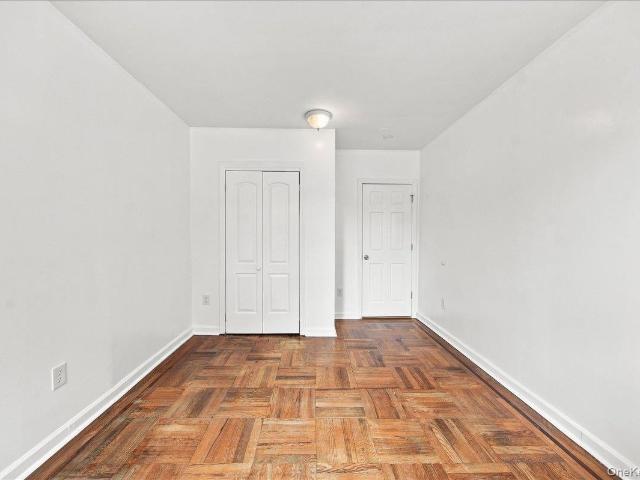 Commercial for sale in The Bronx, Arverne