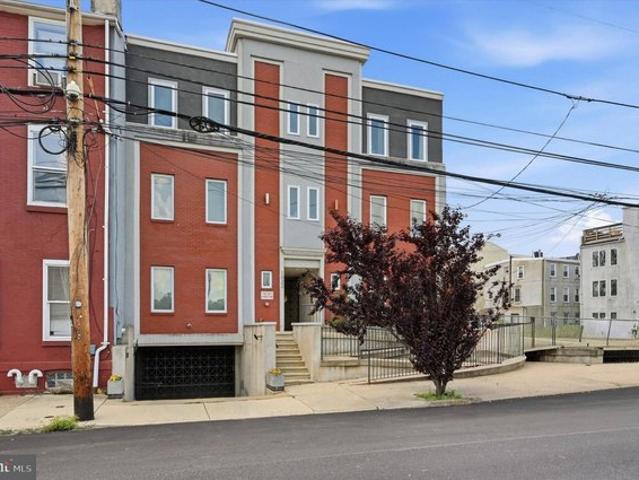 Condo for sale in Philadelphia, Pennsylvania