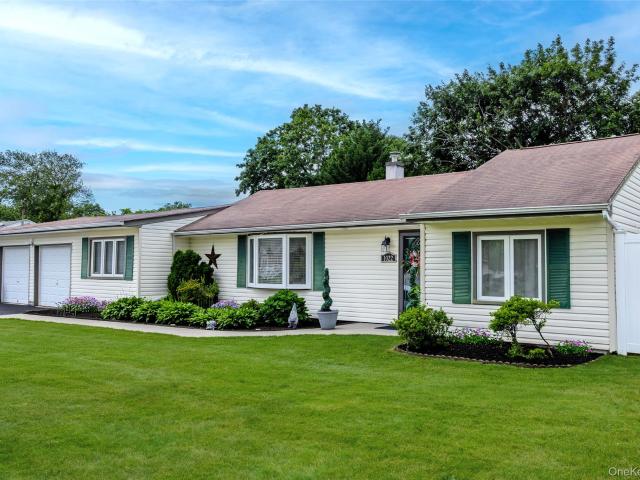 House for sale in Bohemia, New York