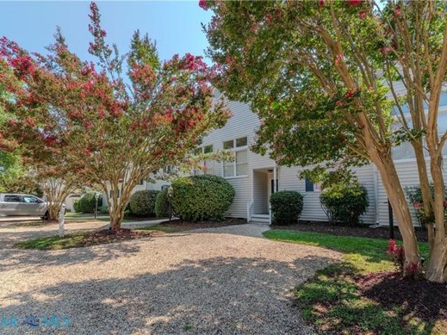 Townhouse for sale in Deltaville, Middlesex County