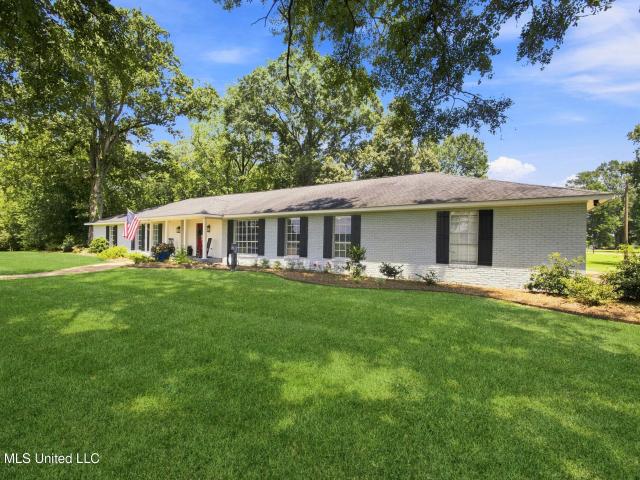 House for sale in Summit, Mississippi
