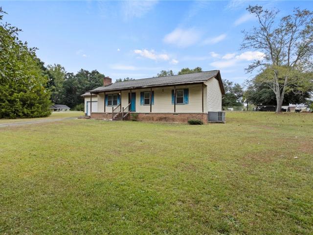 House for sale in Starr, South Carolina