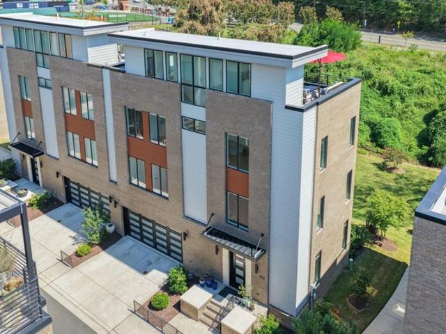 Townhouse for sale in Durham, North Carolina
