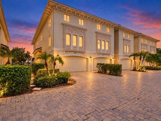 Townhouse for sale in Saint Petersburg, Florida