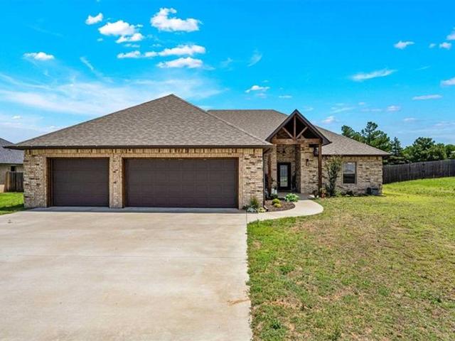 House for sale in Elgin, Oklahoma