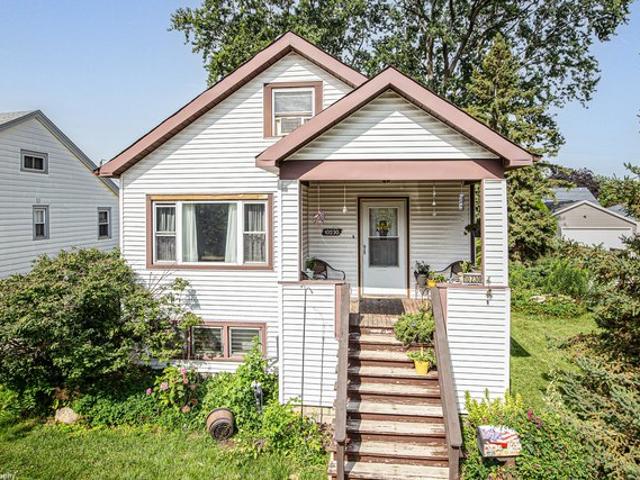 House for sale in Evergreen Park, Illinois
