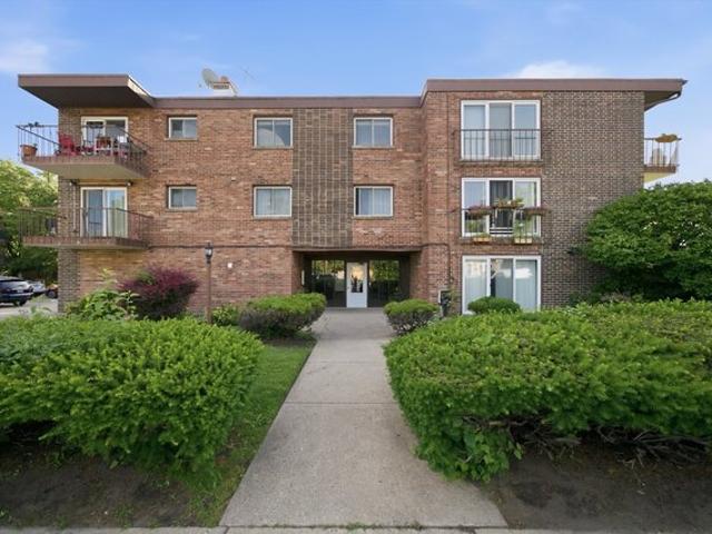 Condo for sale in Oak Lawn, Illinois