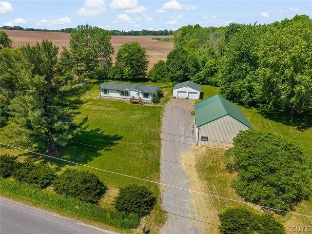 House for sale in Elbridge, New York