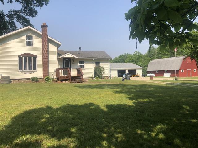 House for sale in Plainwell