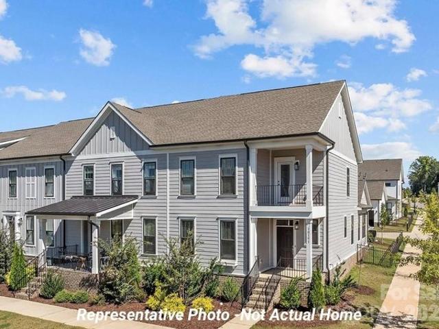 Townhouse for sale in Huntersville, Mecklenburg County
