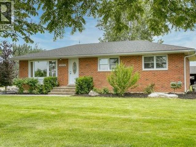 House for sale in Amherstburg, Ontario