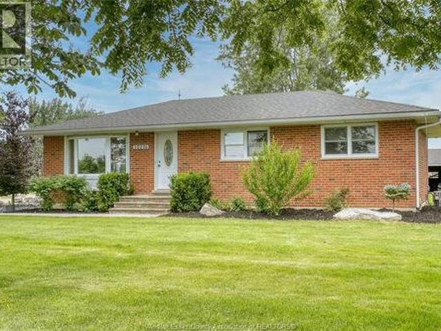 House for sale in Amherstburg, Ontario
