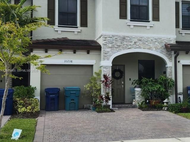 Townhouse for rent in Cutler Bay, Florida
