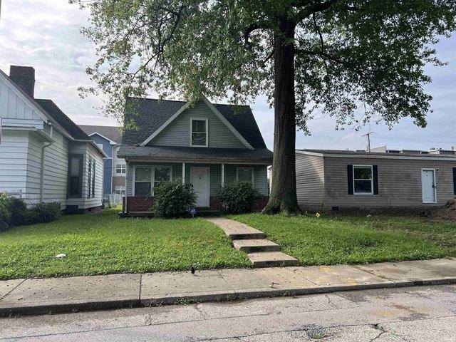 House for sale in Evansville, Indiana