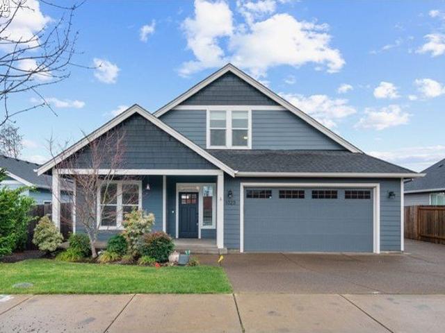 House for sale in Silverton, Marion County