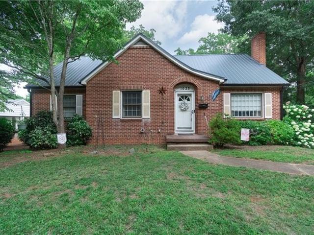 House for sale in Pfafftown, North Carolina