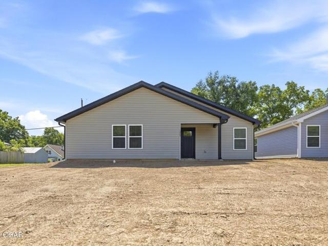House for sale in Carthage, Missouri