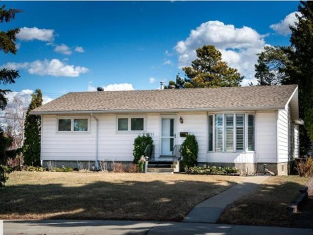 House for sale in Wedgewood, Alberta