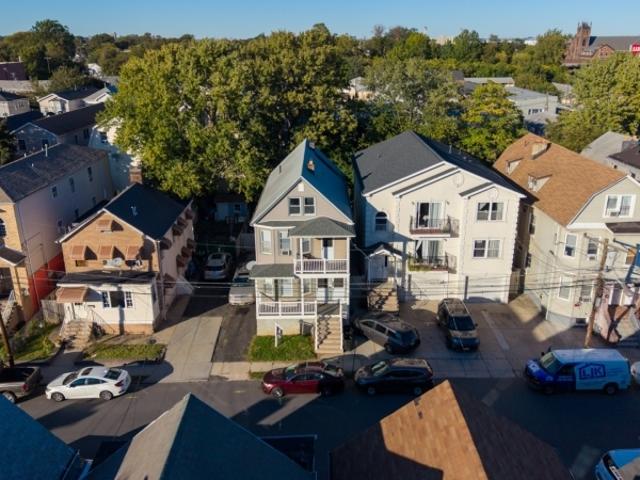 House for sale in Union Square, Elizabeth