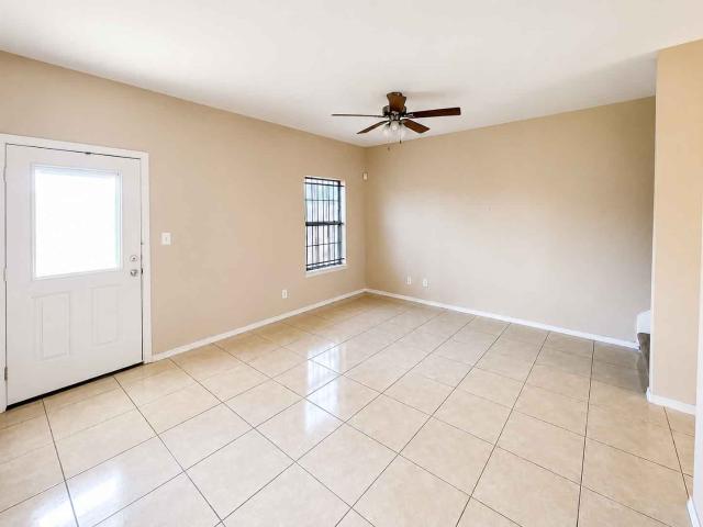 Townhouse for sale in Rio Grande City, Texas