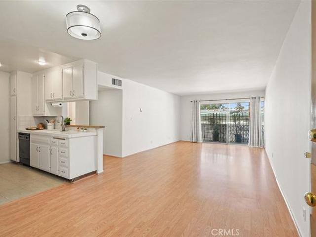 Condo for sale in Canoga Park, California