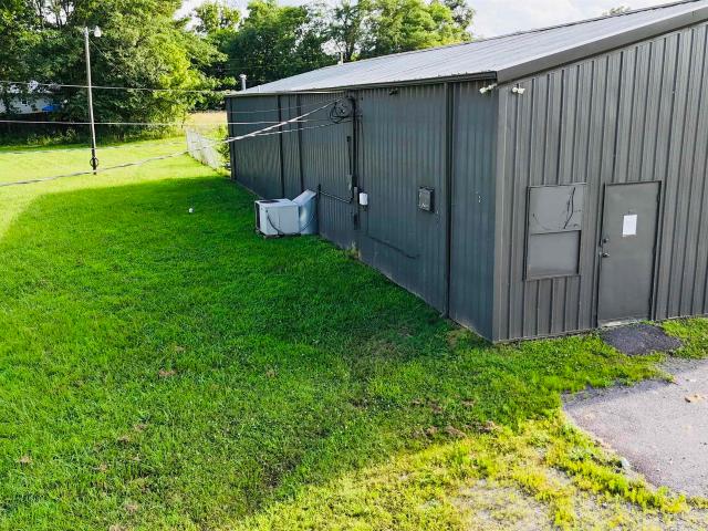 Commercial for sale in Albertville
