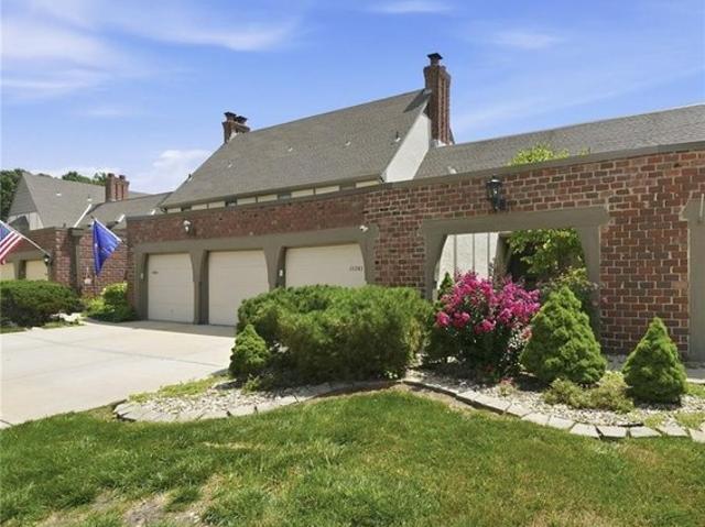 Condo for sale in Kansas