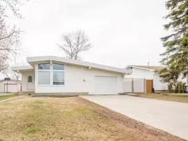 House for sale in Grande Prairie, Alberta