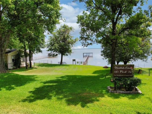 House for sale in Kemp, Texas