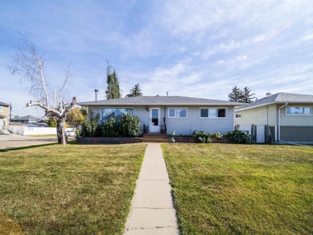 House for sale in Britannia Youngstown, Edmonton