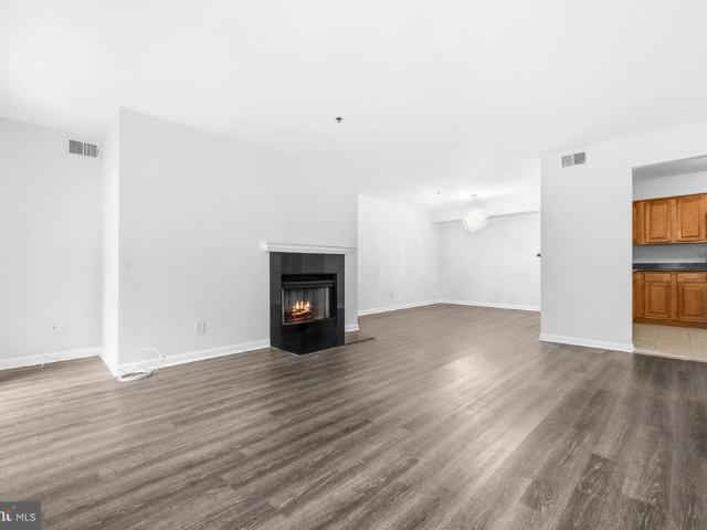 Condo for sale in Oakton, Fairfax County