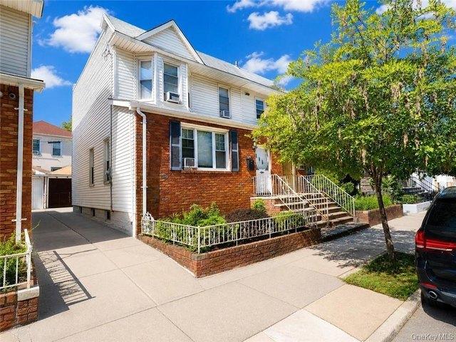 House for sale in Dyker Heights, New York