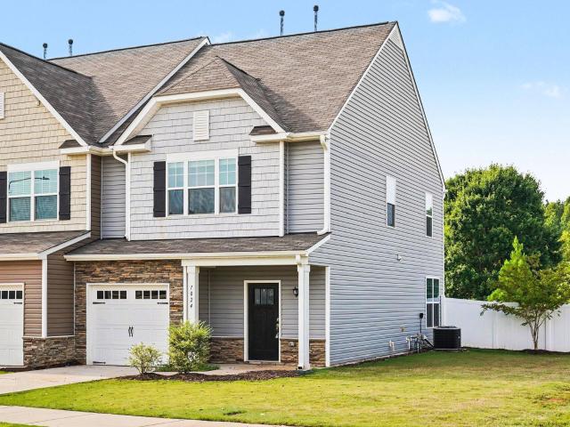 Townhouse for sale in Mebane, North Carolina