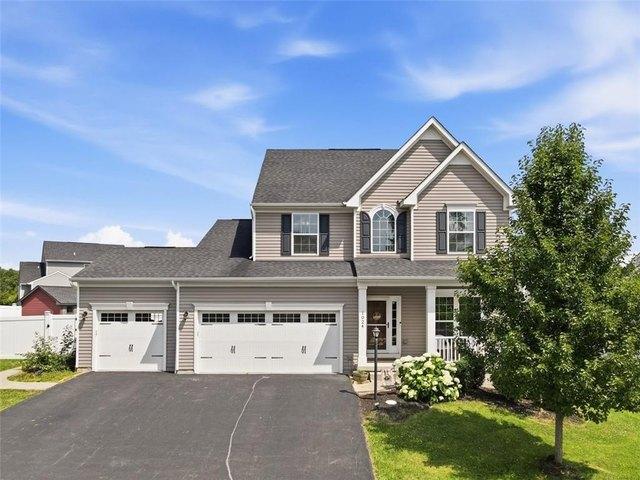 House for sale in Valencia, Pennsylvania