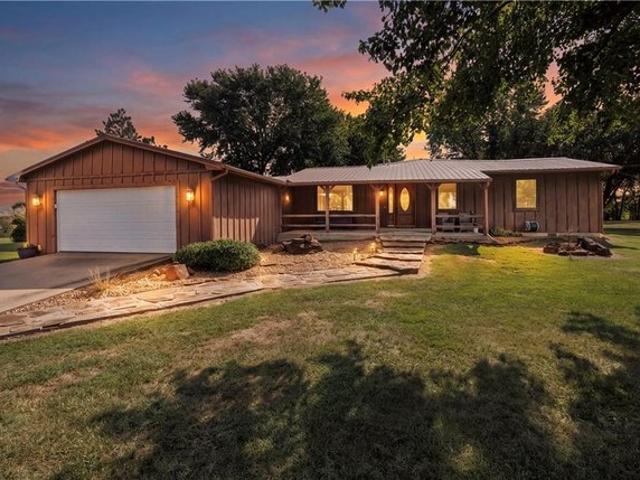 House for sale in Fredonia, Wilson County
