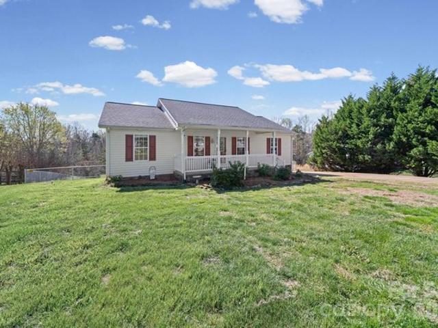 House for sale in Stanley, North Carolina