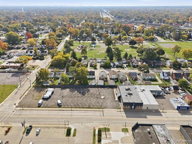 Commercial for sale in Hazel Park, Oakland County
