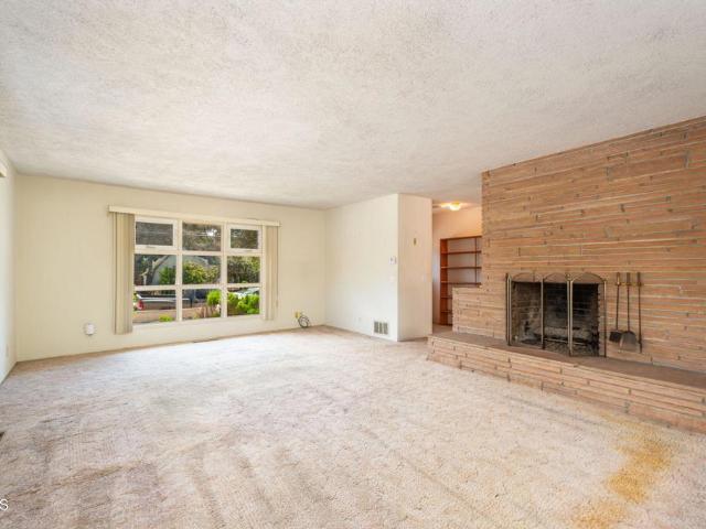 House for sale in Santa Paula, California