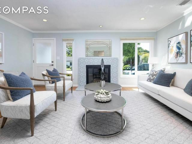 House for sale in San Carlos