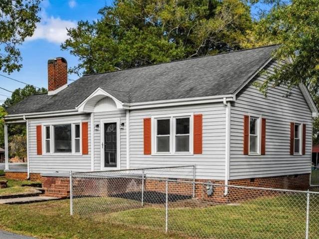 House for sale in Leaksville, Eden