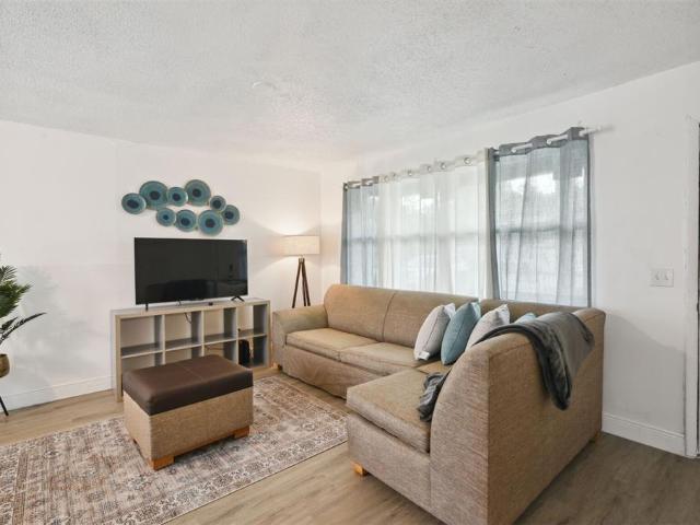 Property for rent in Azalea Park, Florida