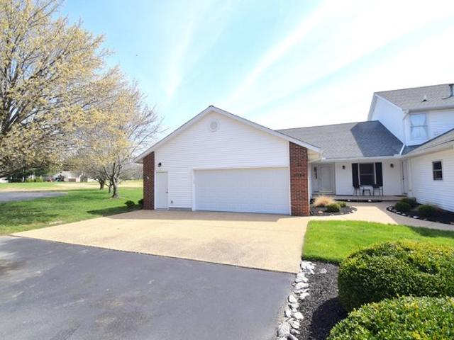 Condo for sale in Mount Vernon, Illinois