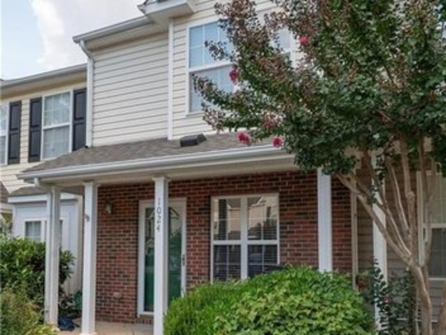 Townhouse for sale in Guilford, North Carolina