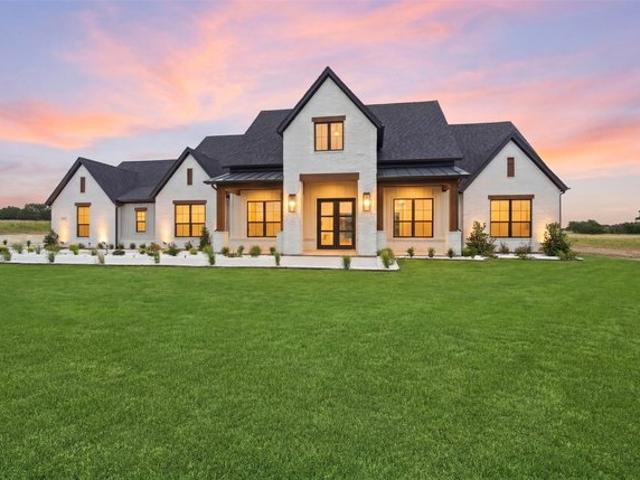 House for sale in Hood, Texas