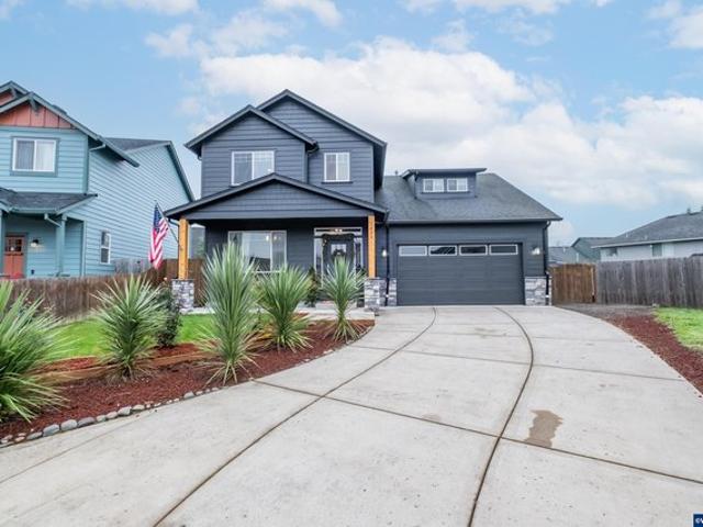 House for sale in Oregonia