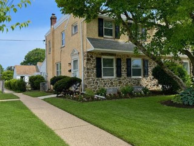 Townhouse for sale in Chester, Pennsylvania