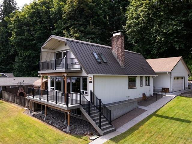 House for sale in Oregonia