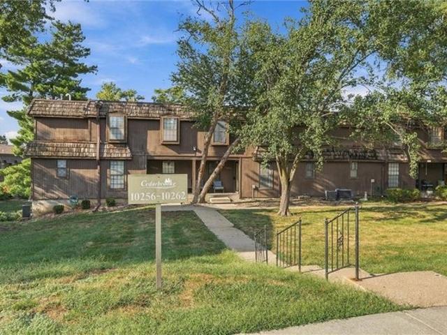 Townhouse for sale in Kansas City, Missouri